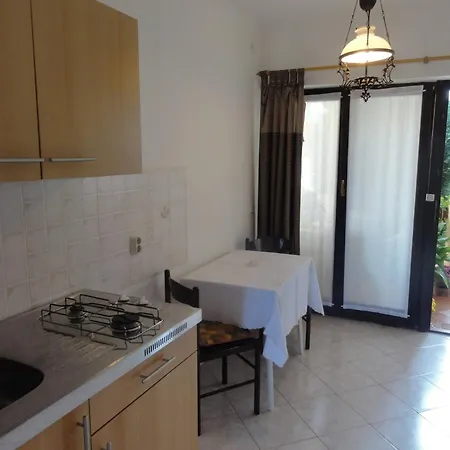 Appartement With Wifi Banjole, Pula - 27696 Banjole